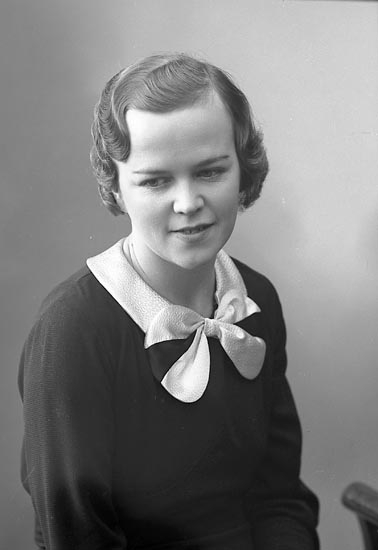 Enligt fotografens journal nr 6 1930-1943: "Olsson, Svea Västergård Här".