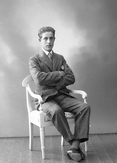 Enligt fotografens journal nr 5 1923-1929: "Olsson, Olof Röd, Ödsmål".
