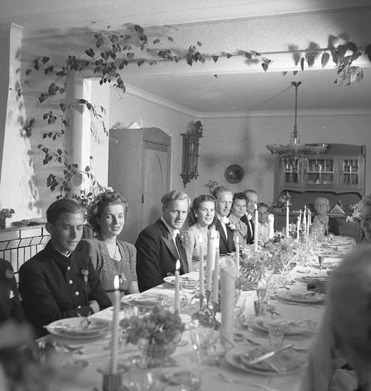 Text till bilden: "Erik Vinberg. Bröllopsfest. 1947.08.23".


