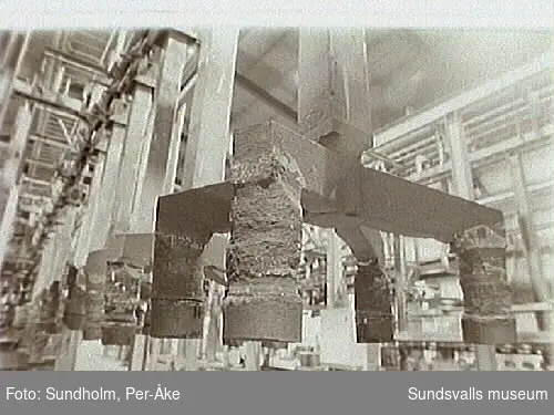 Dokumentation av aluminiumsmältverket GA Metall AB, Sundsvall.Samtidig dokumentation med Tekniska museet, Stockholm
