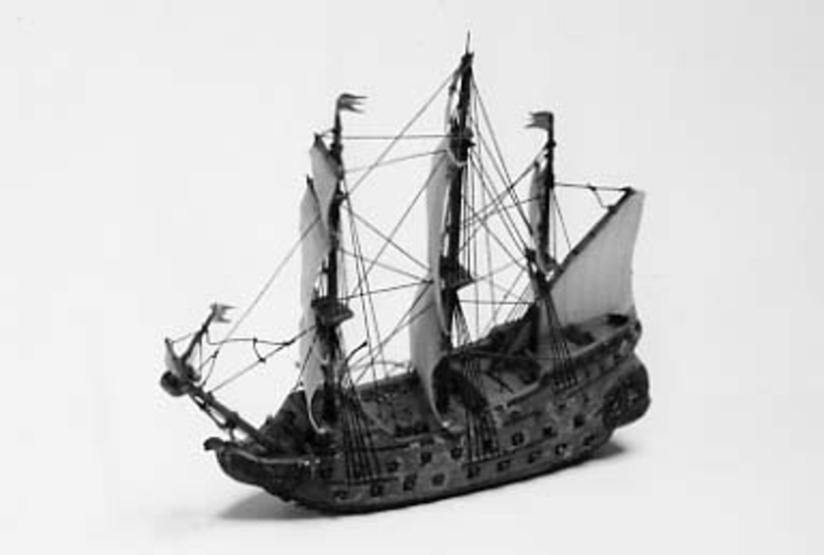 Miniatyrmodell av örlogsfartyget LEOPARDEN. Troligen tillverkad inför tillverkning av modell av slaget vid Öresund 1658.