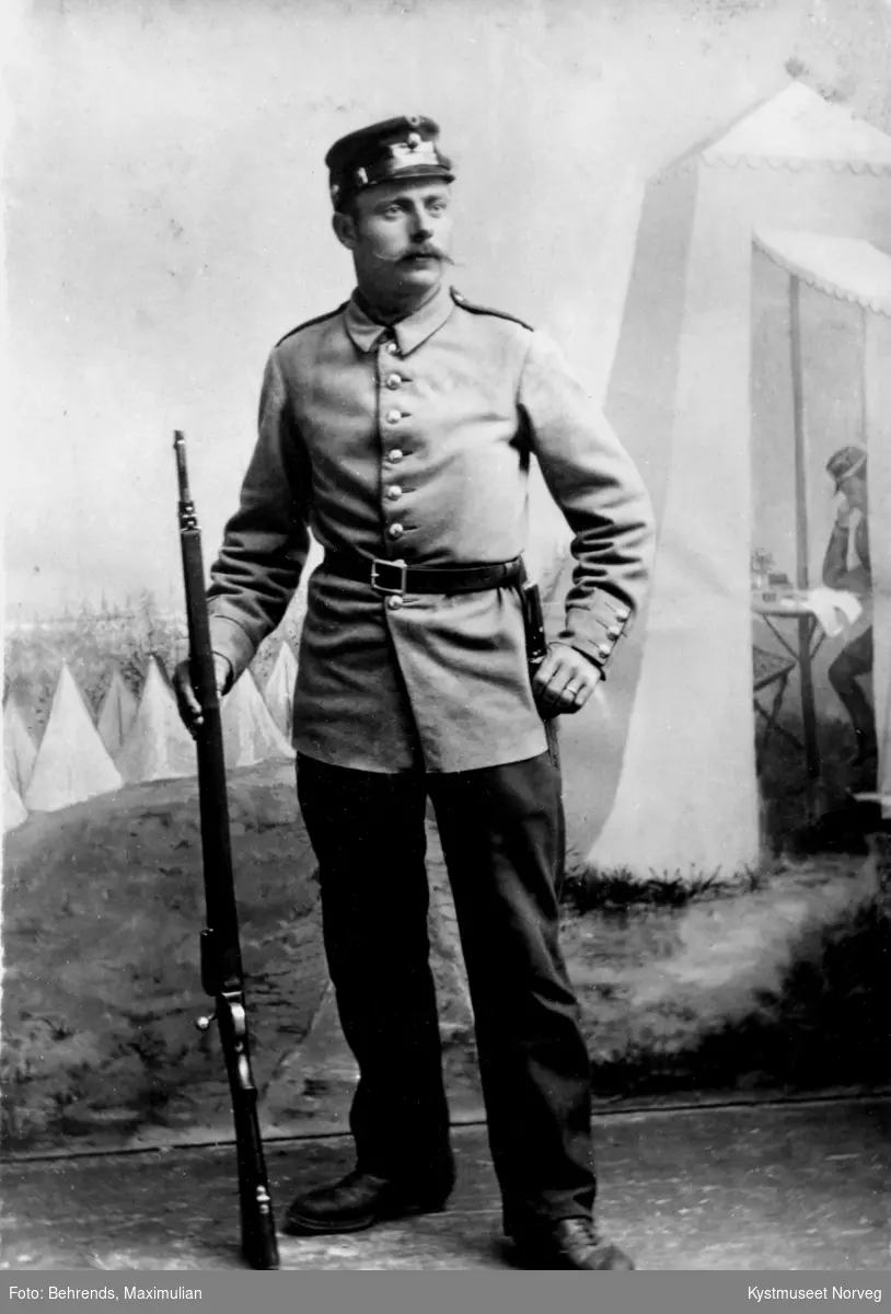 Kristian Torbergsen i uniform