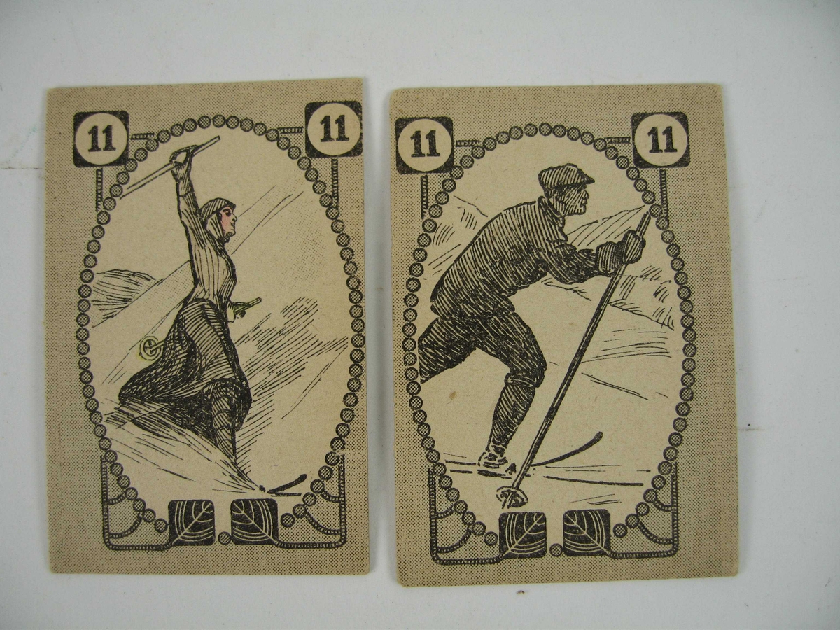 Kortstokk med 25 kort, hvorav 24 er par merket 1 til 12, der kortene på billedsiden gjengir en mann og en kvinne. Det 25. kortet er et mannsansikt merket Svarteper. Baksiden av kortet har et rutemønster.