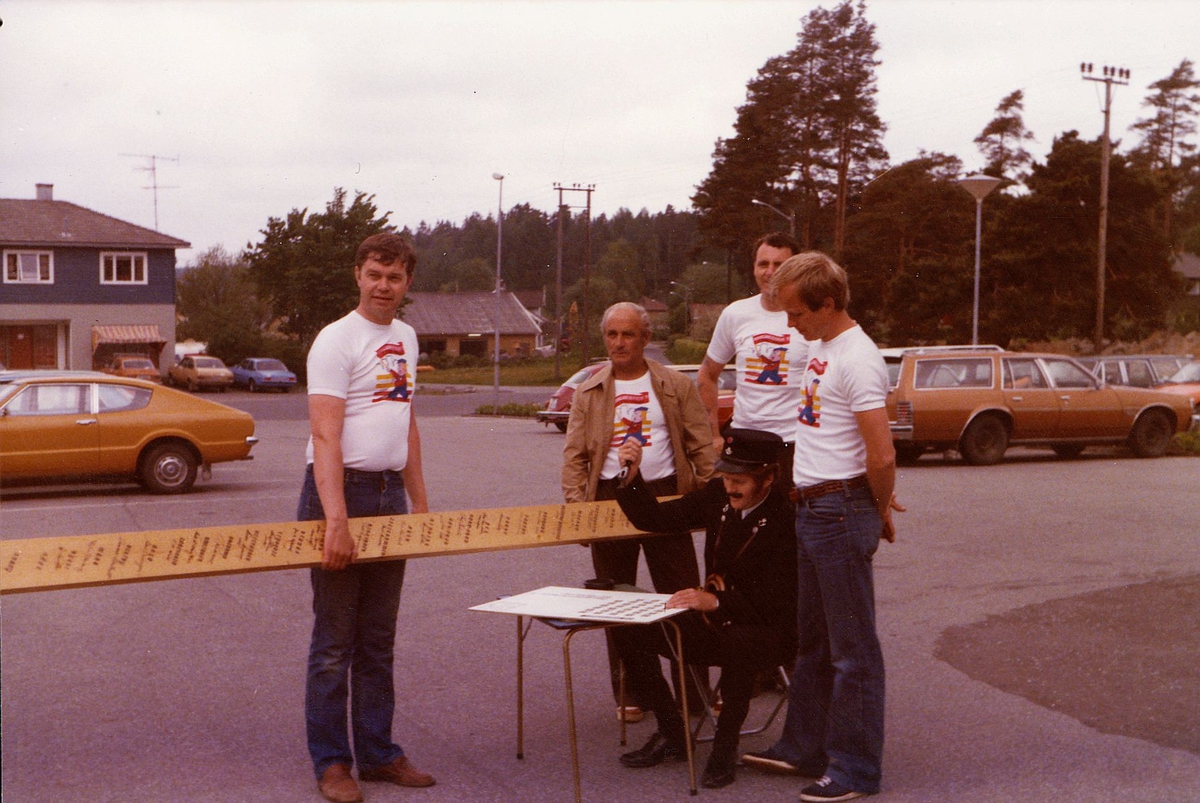 markedsseksjonen, filateli, bygningsarbeiderdagene'79, 1600 Fredrikstad, postuniform, posthorn, 5 menn