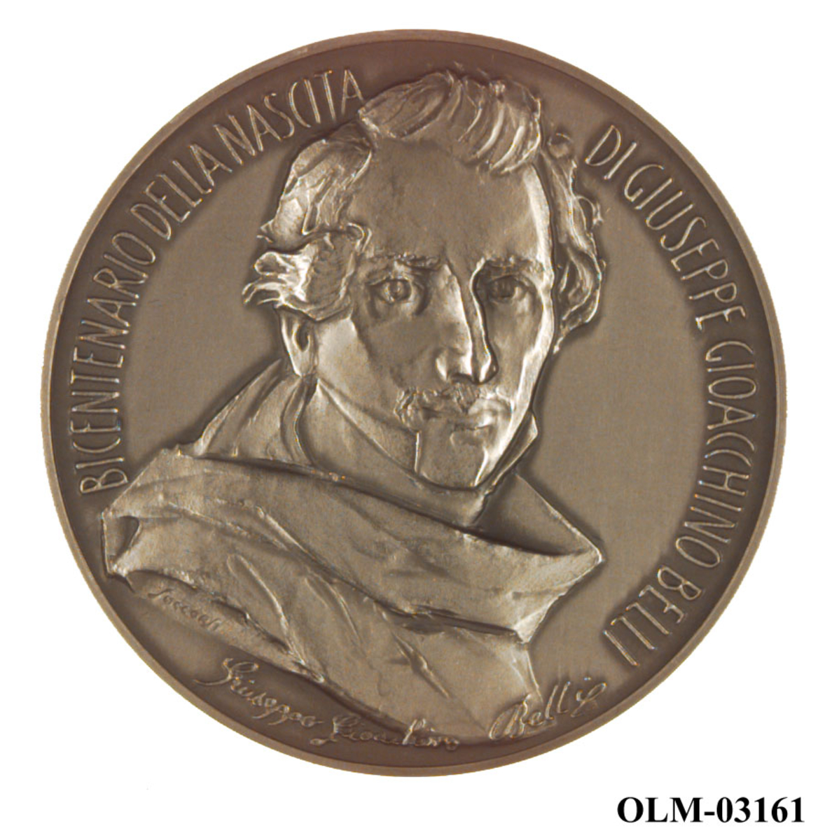 Sølvfarget medalje med motiv av Giuseppe Gioacchino Belli på den ene siden, og Piazza del Campidoglio i Roma på den andre siden. 