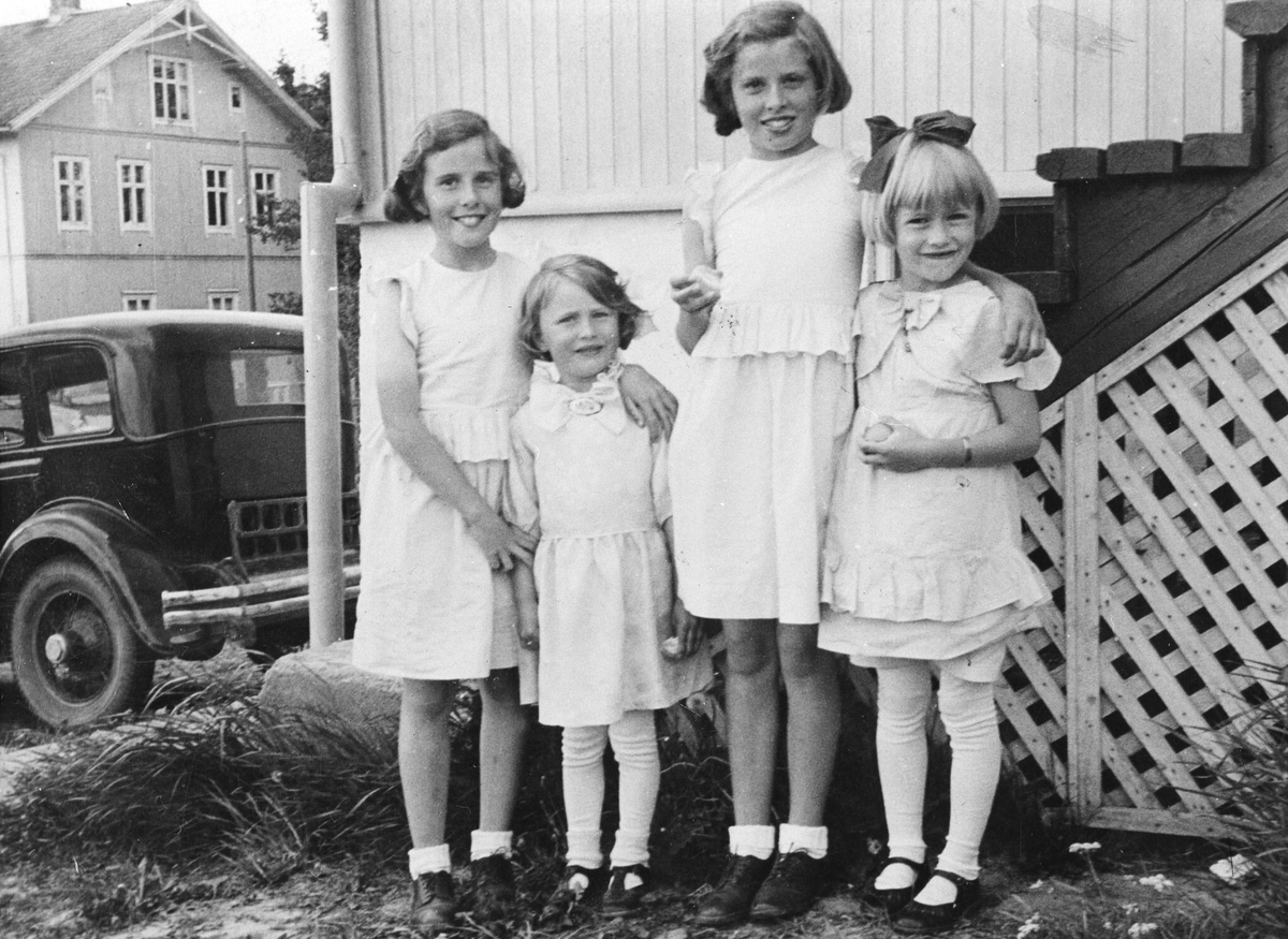 4 jenter på Årnes.