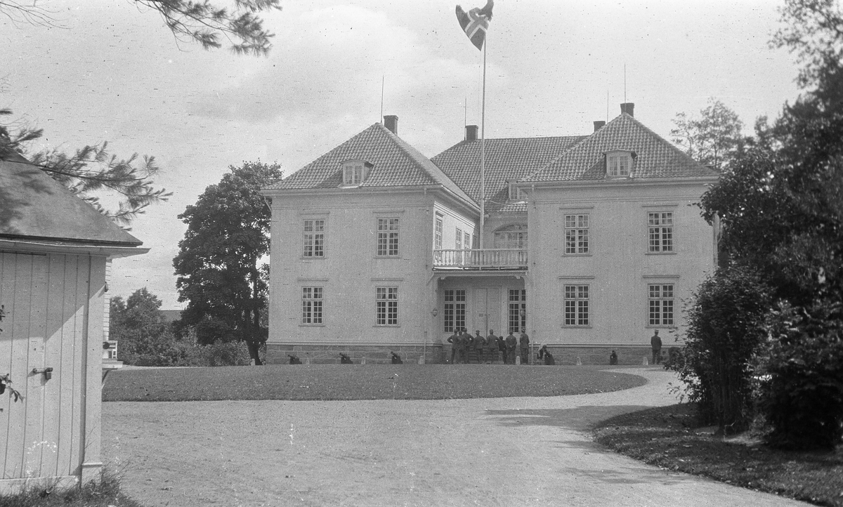 Eidsvollsbygningen ca. 1915.