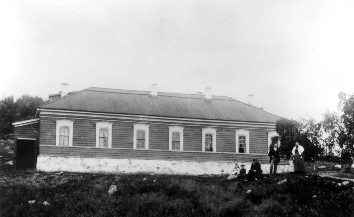 Presteboligen i Boris Gleb, Russland, nær Kirkenes, før 1900.