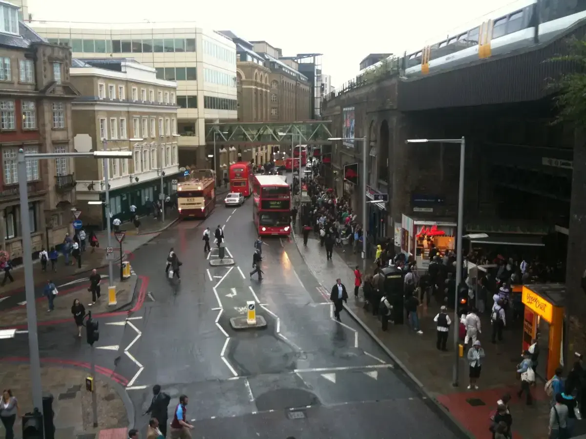 Tooley Street / Duke Street Hill, London SE1. Foto tatt i 2015. 